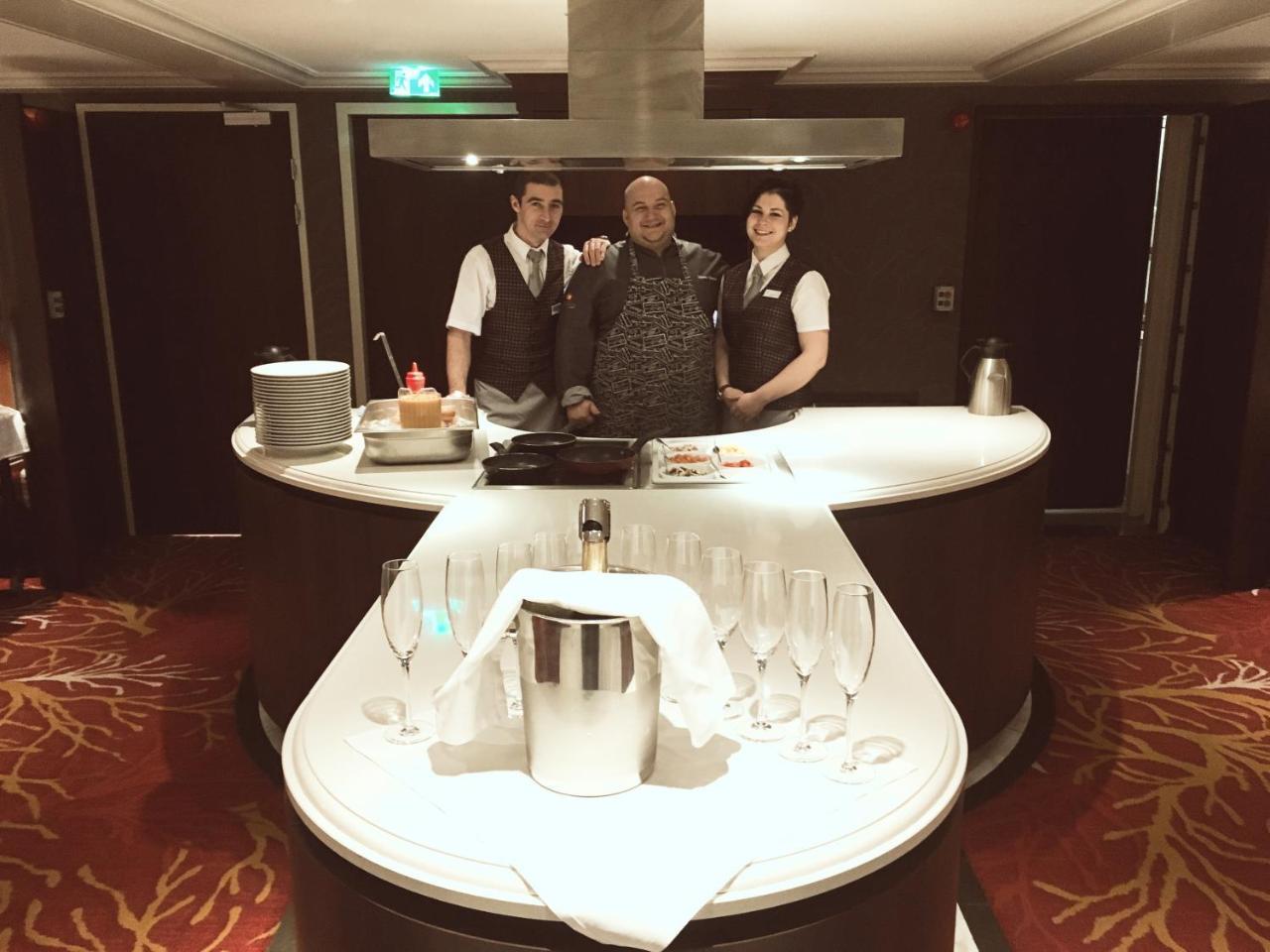 Select Ms Charles Dickens Neuss Otel Dış mekan fotoğraf