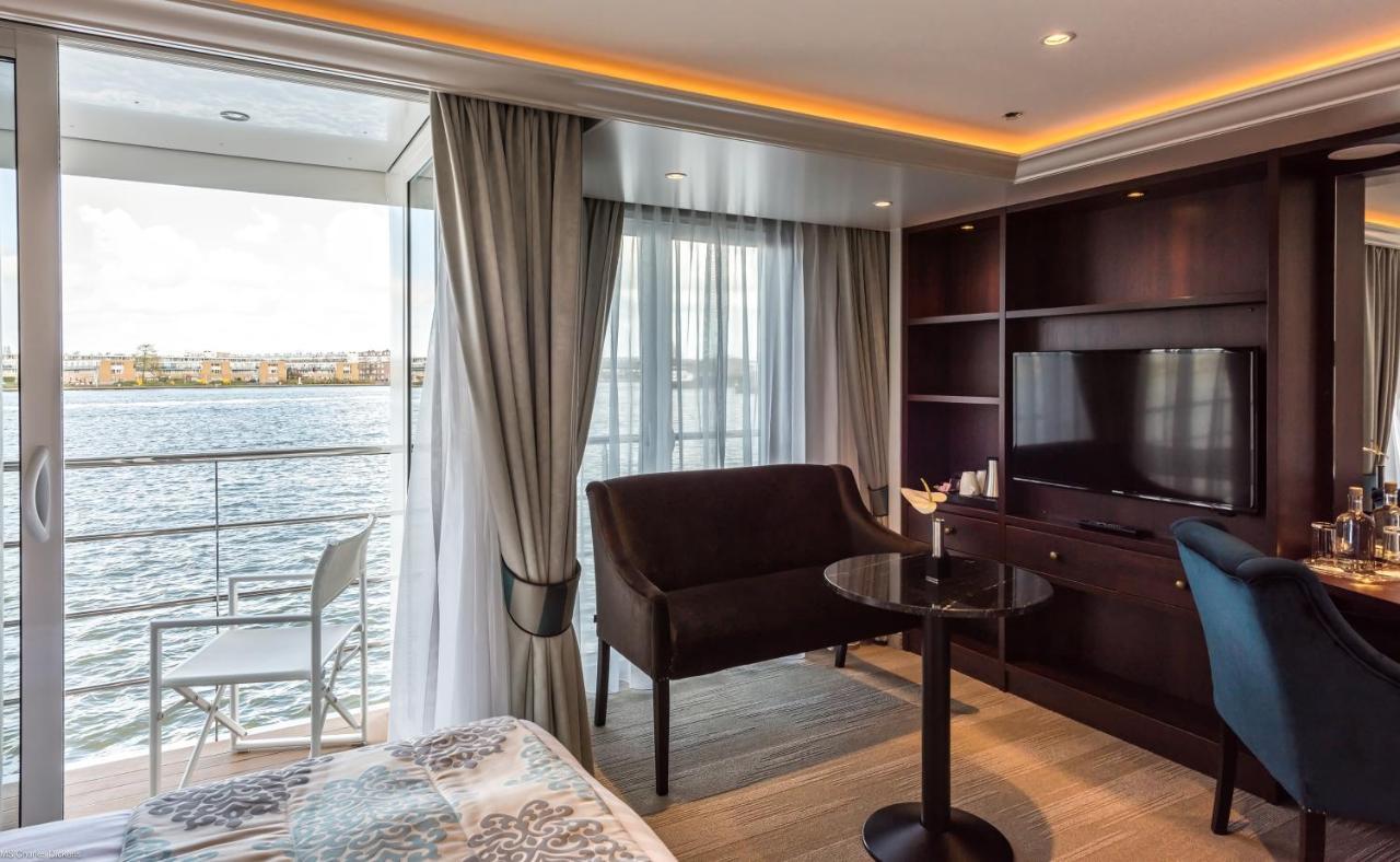 Select Ms Charles Dickens Neuss Otel Dış mekan fotoğraf