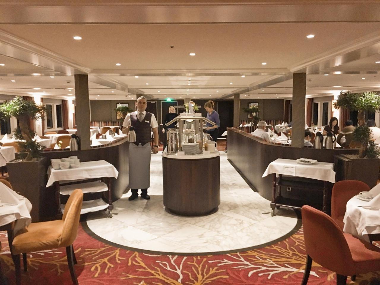Select Ms Charles Dickens Neuss Otel Dış mekan fotoğraf