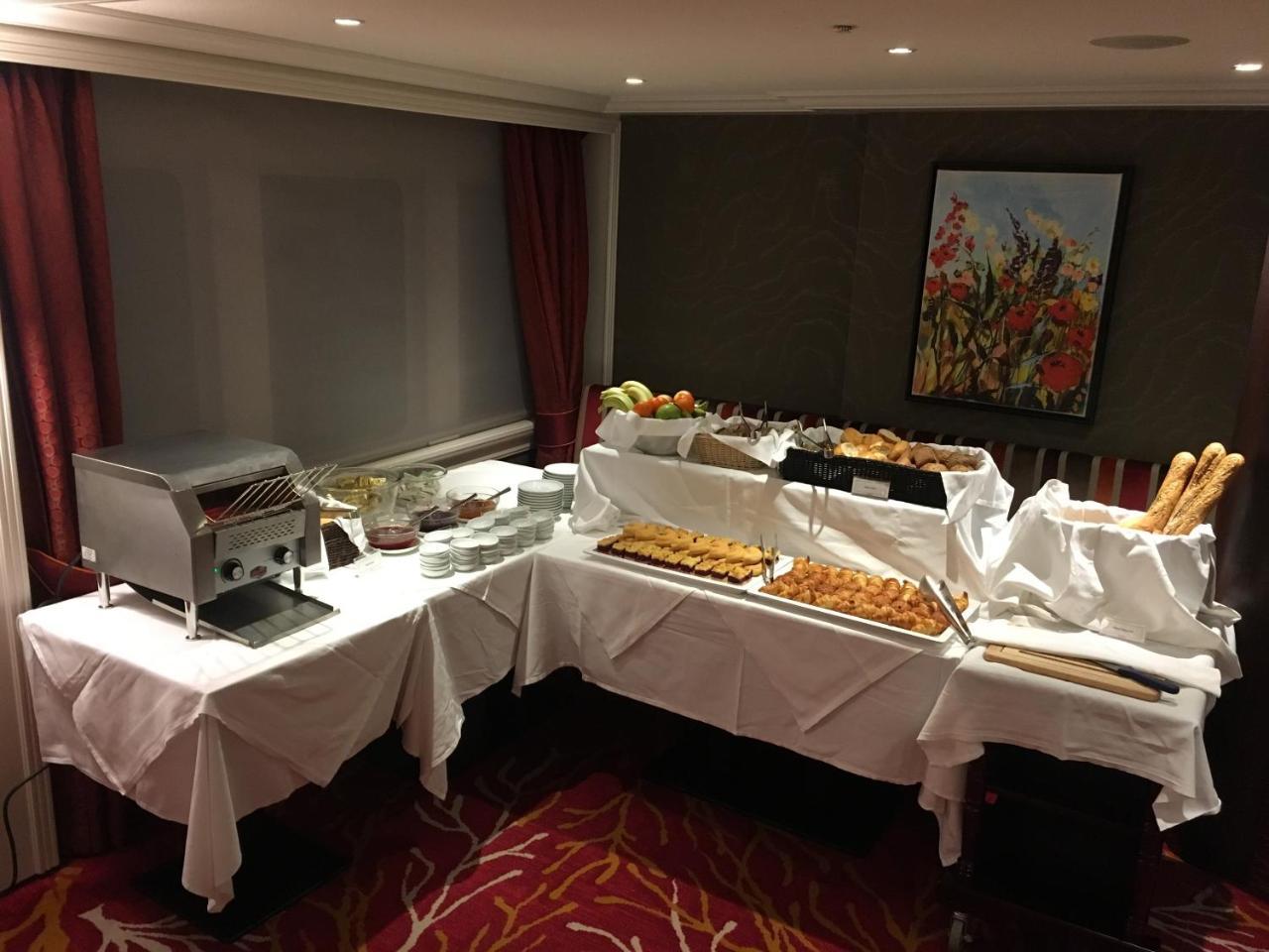 Select Ms Charles Dickens Neuss Otel Dış mekan fotoğraf