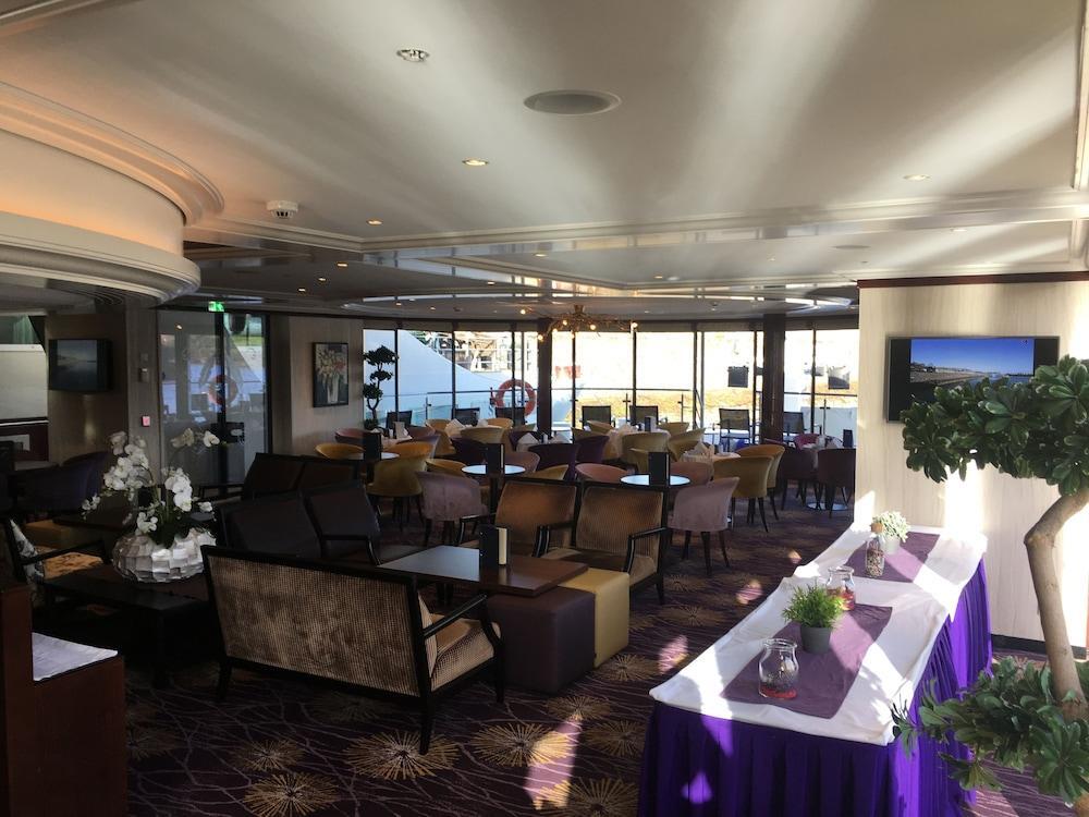 Select Ms Charles Dickens Neuss Otel Dış mekan fotoğraf